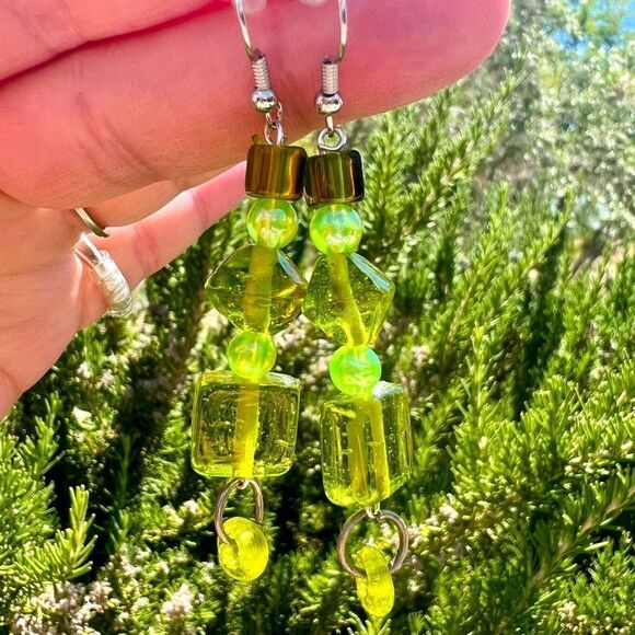 Vintage Green Art Glass Statement Earrings - Picture 2 of 8